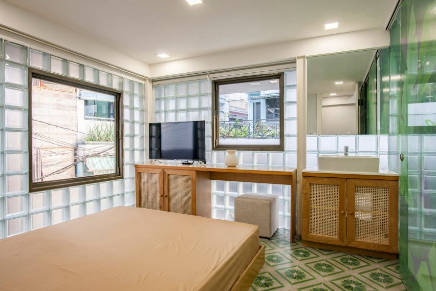 Glass Brick Micro House in Ho Chi Minh City