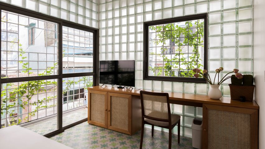 Glass Brick Micro House in Ho Chi Minh City