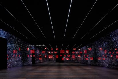 Displays in The Rothschild Collection displayed by Pfarré Lighting Design at the Goldkammer Museum in Frankfurt