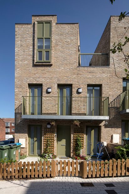 Three-storey terraced house
