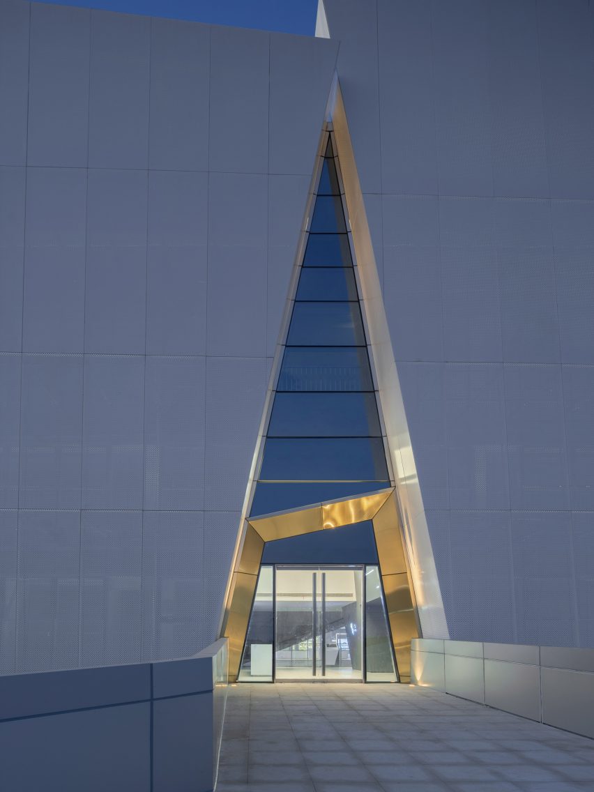 Shuifa Geographic Information Industrial Park Exhibition Center by AOE in China