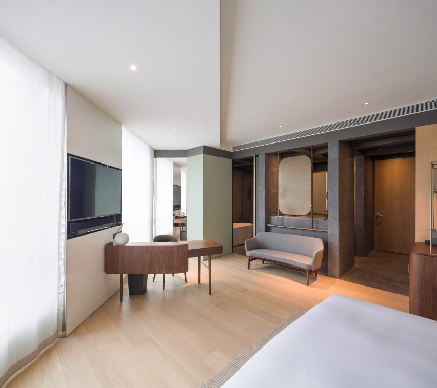 Bedrooms of The Sukhothai Shanghai hotel