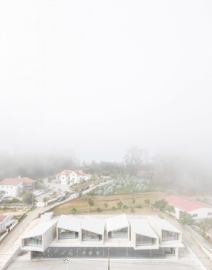 VDC modular prefabricated concrete housing by Summary in Portugal