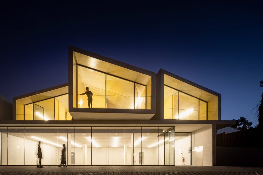 VDC modular prefabricated concrete housing by Summary in Portugal