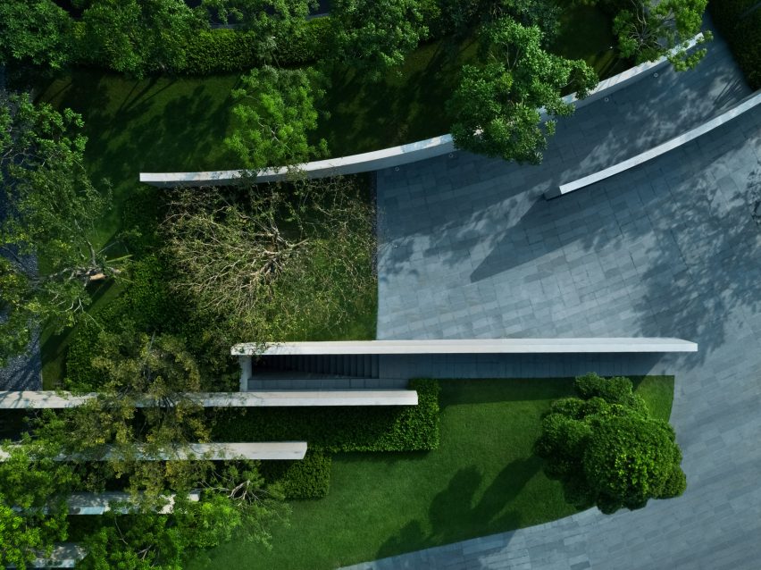 Landscaped area outside the He Art Museum by Tadao Ando