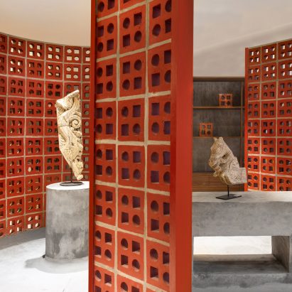 Indian architecture of 2020: Terracotta brick screens in Indian store