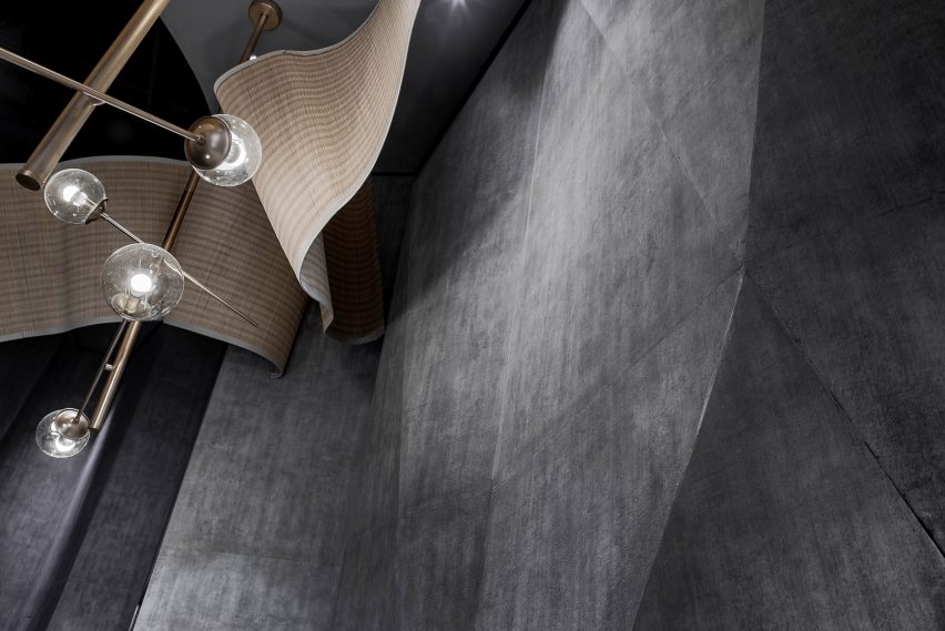 The Flow of Ecstatic bar interiors by Daosheng Design
