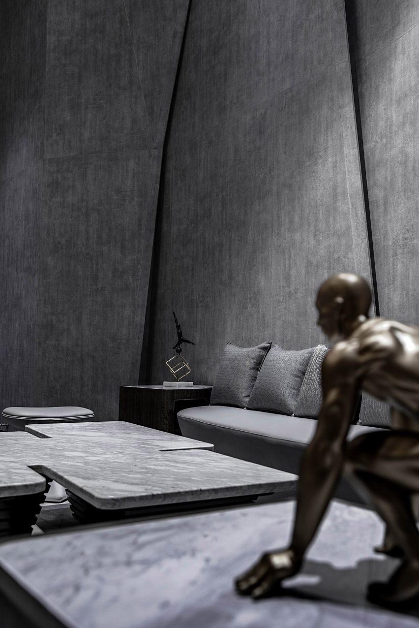 The Flow of Ecstatic bar interiors by Daosheng Design