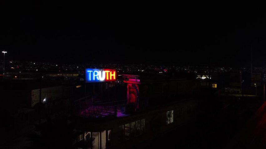 Truth and Lie by Stefan Brüggemann