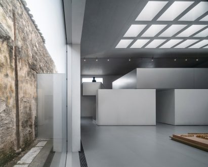 Inside the main gallery of Zhang Yan Cultural Museum
