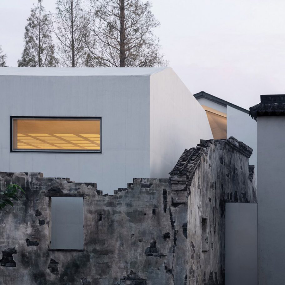 The contemporary gallery of Zhang Yan Cultural Museum by Shenzhen Horizontal Design