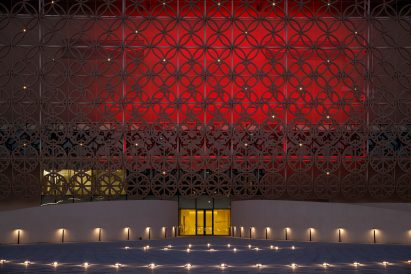 Patterned facade