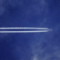 Airplane in sky: Architects Declare "disappointed" with Foster + Partners