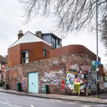 Corten house by Barefoot Architects