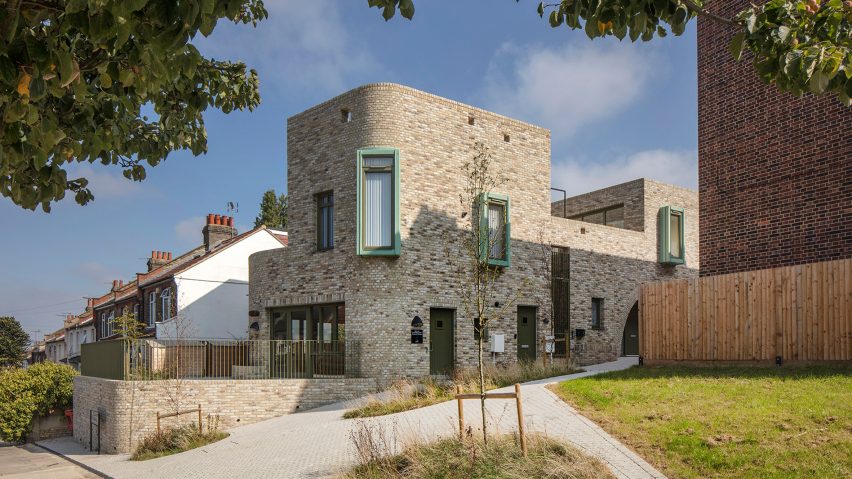 Bevan Road council housing by Peter Barber Architects