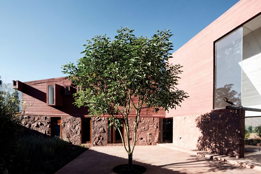 Casa Huayoccari by Barclay & Crousse