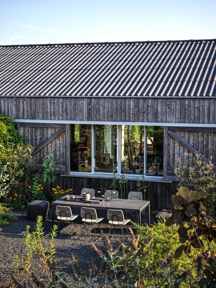 Country House in the Piacenza Hills by Studio Koster