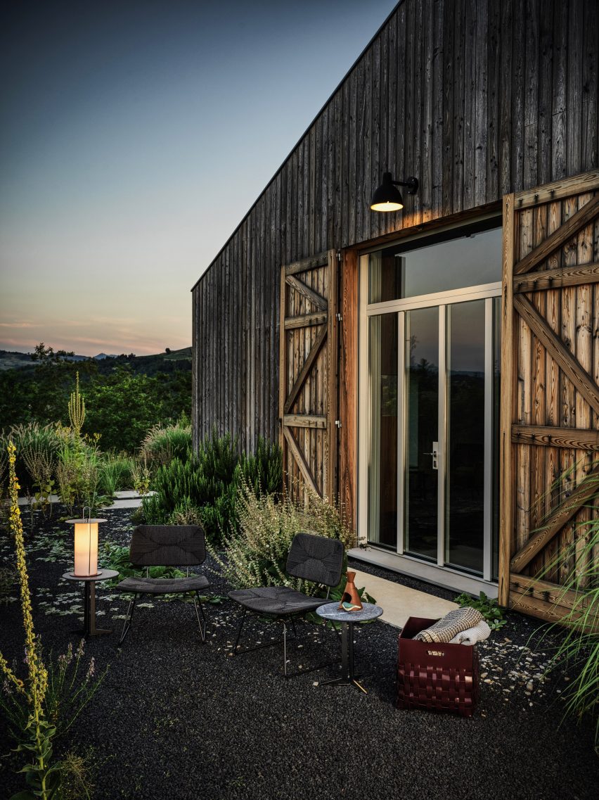 Country House in the Piacenza Hills by Studio Koster
