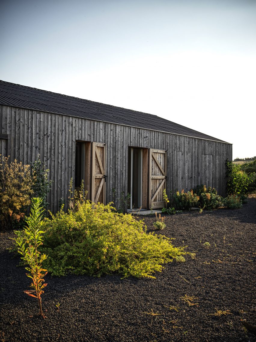 Country House in the Piacenza Hills by Studio Koster