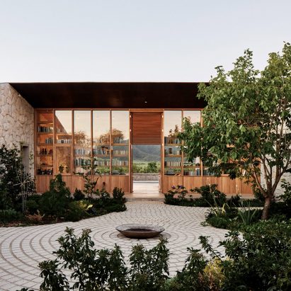 Casa Tapihue by Matías Zegers Arquitectos