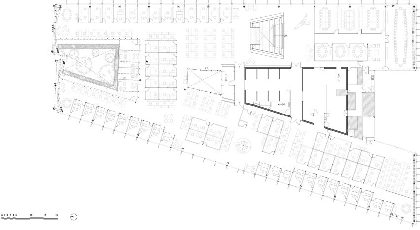 Corporate C office by Esrawe Studio