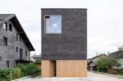 Front elevation of The Double Brick House by Arhitektura