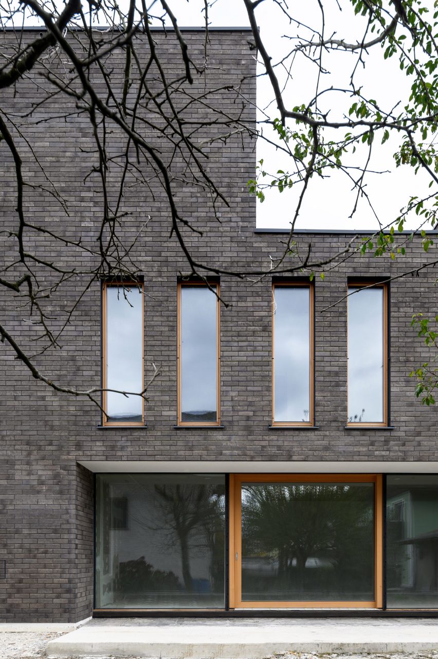 The Double Brick House by Arhitektura