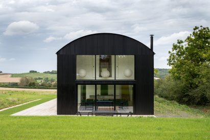 Front elevation of DU18 by Turner Works