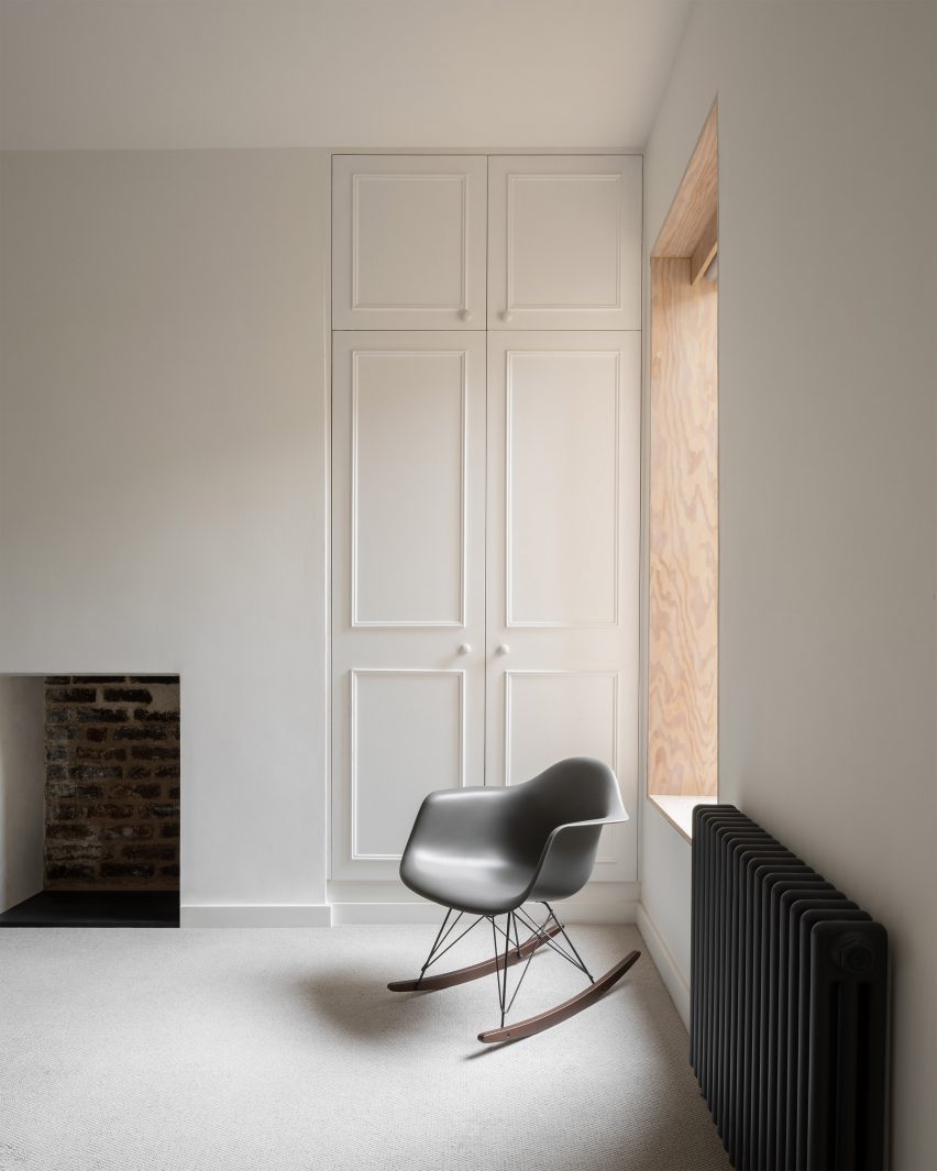 Interiors of ER Residence by Studio Hallett Ike