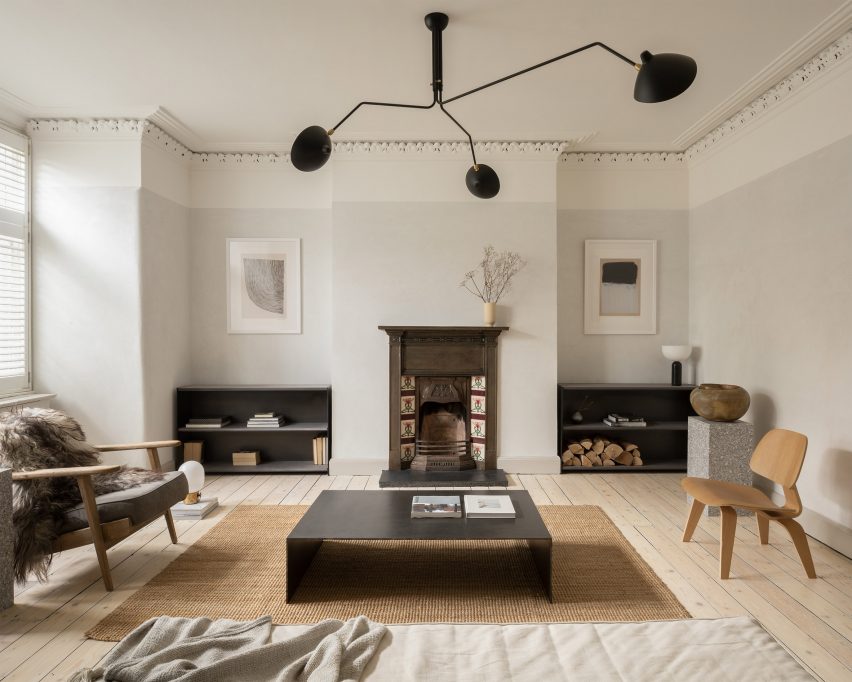 Living area of ER Residence by Studio Hallett Ike