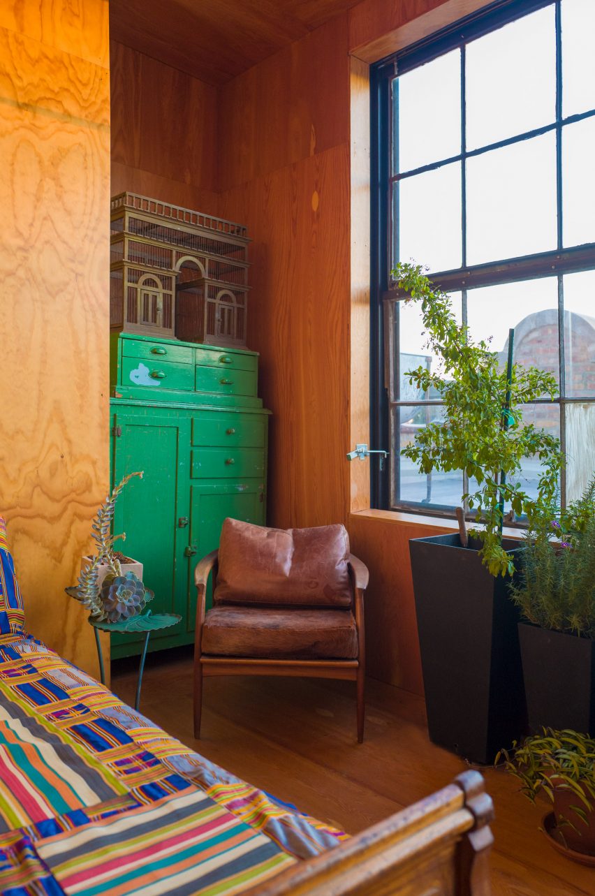 The sunroom of Facilty, Chicago, by Carlo Parente