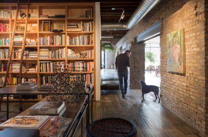 A studio inside Facilty, Chicago, by Carlo Parente