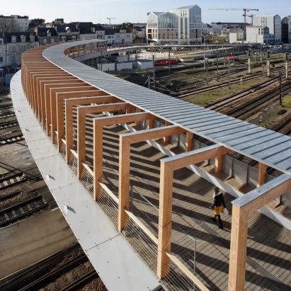 Angers footbridge by Dietmar Feichtinger Architecture
