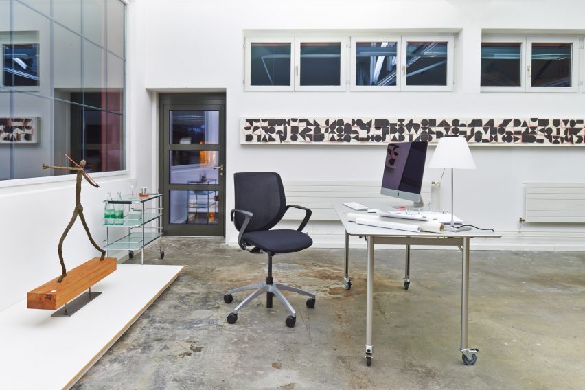 Giroflex 313 by Paolo Fancelli for Flokk