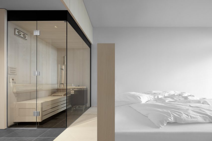 A hotel room in Hotel Milla Montis by Peter Pichler Architecture