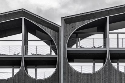 A detailed photo of Hotel Milla Montis' facade by Peter Pichler Architecture
