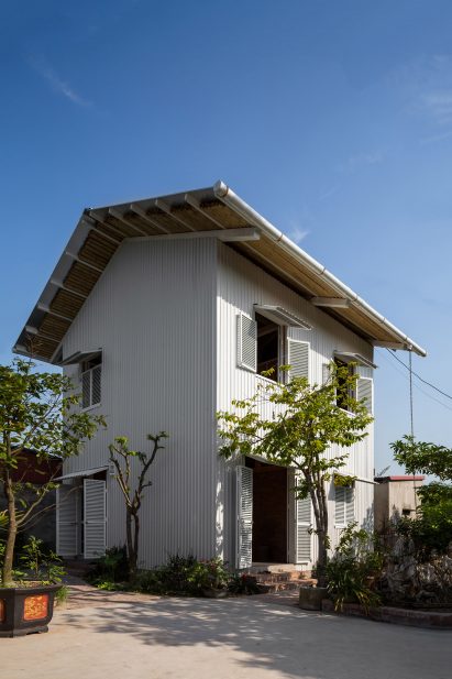 Exterior of HOUSE by H&P Architects