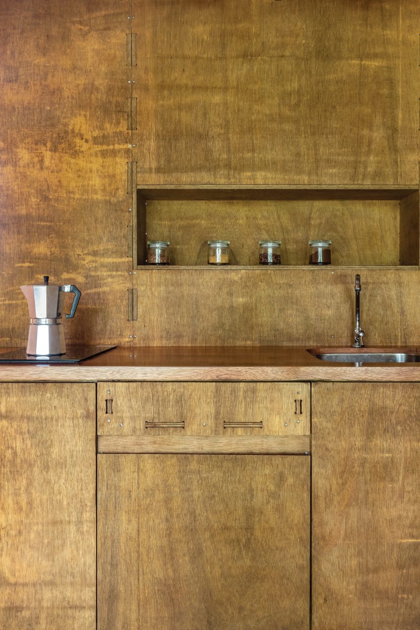 The plywood kitchen of the Huaira cabin by Diana Salvador and Javier Mera in Ecuador