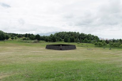 The exterior of the Inbetween Pavilion by Pontoatelier
