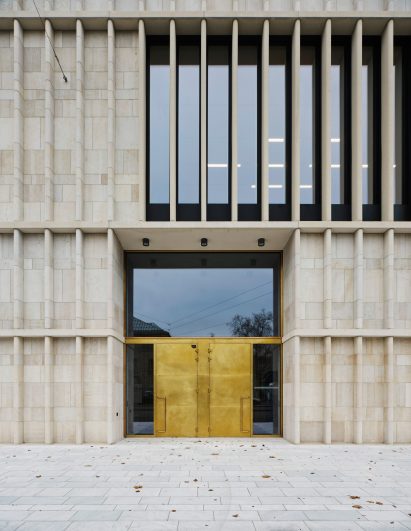 The limestone exterior of the Kunsthaus Zurich museum extension by David Chipperfield