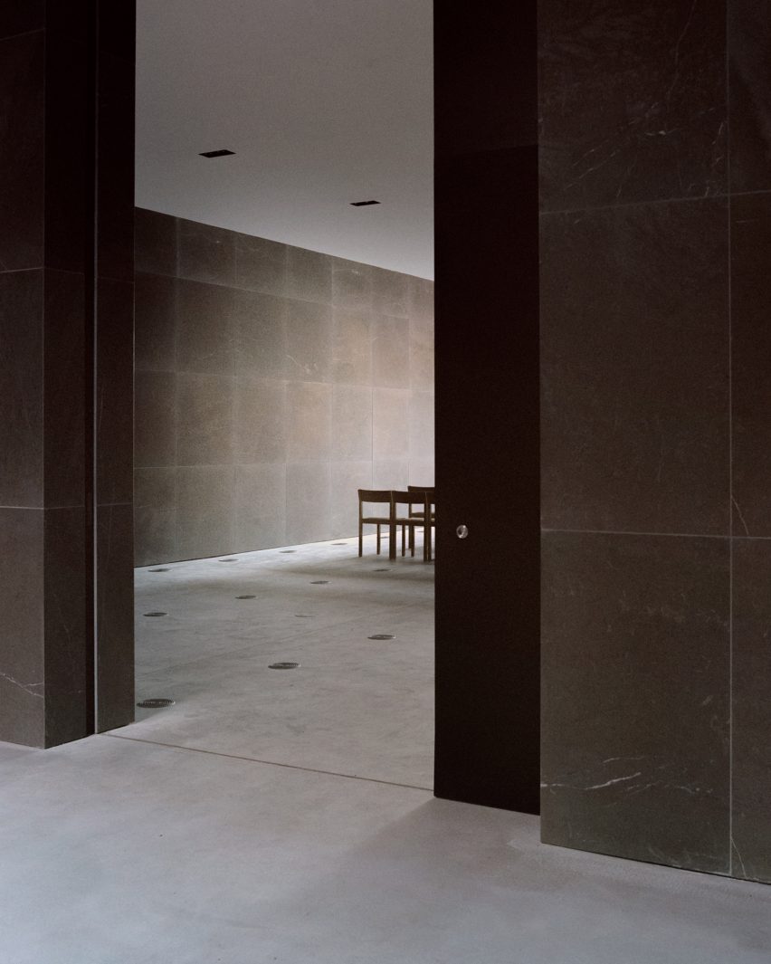 Entrance to auditorium of Loenen Pavilion by Kaan Architecten