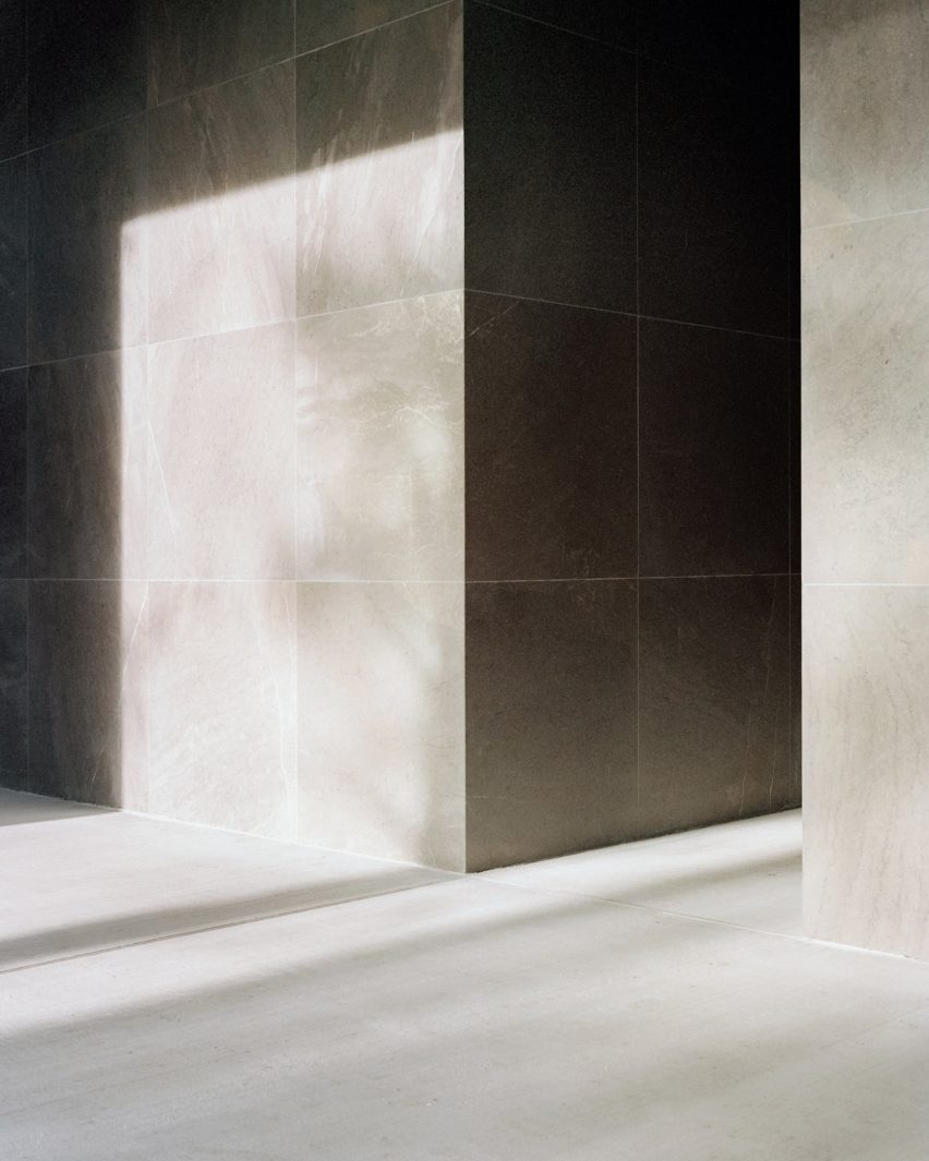 Shadows on wall of Loenen Pavilion by Kaan Architecten