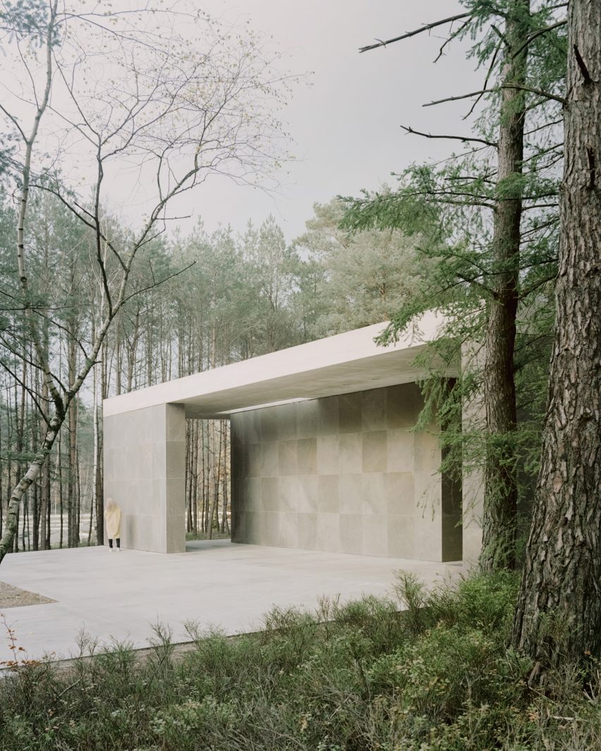 Entrance to Loenen Pavilion by Kaan Architecten