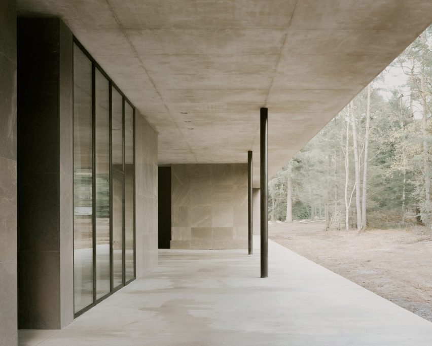 Concrete roof of Loenen Pavilion by Kaan Architecten