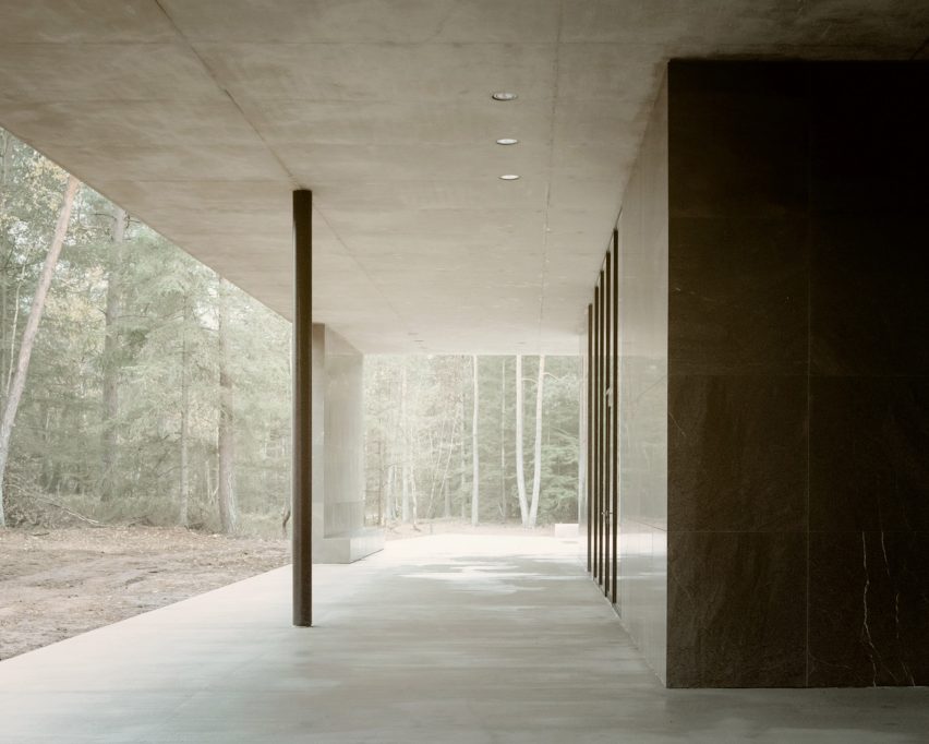 Sheltered bench of Loenen Pavilion by Kaan Architecten