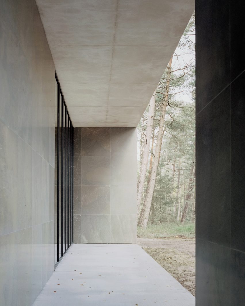 Veranda of Loenen Pavilion by Kaan Architecten