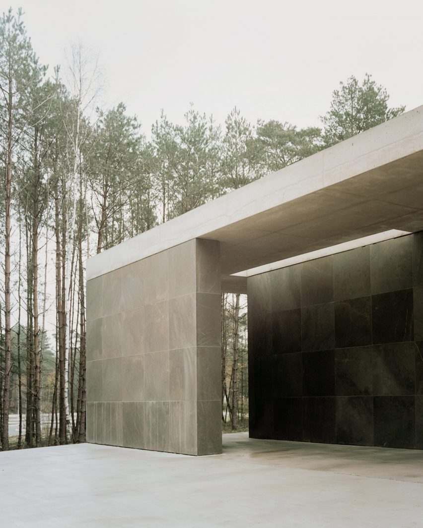 Entrance to Loenen Pavilion by Kaan Architecten