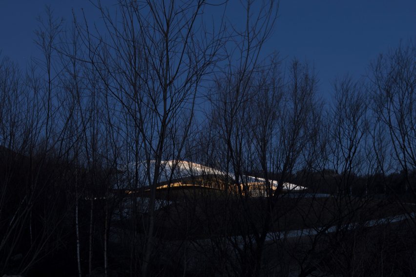Yabuli Entrepreneurs' Congress Center by MAD