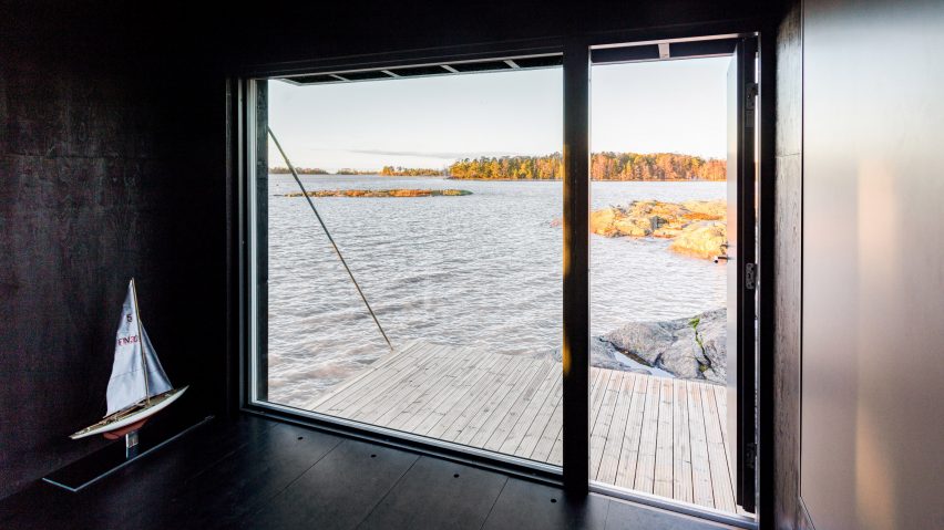 Majamaja off-grid cabin by Pekka Littow
