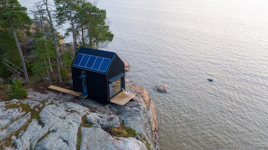 Majamaja off-grid cabin by Pekka Littow